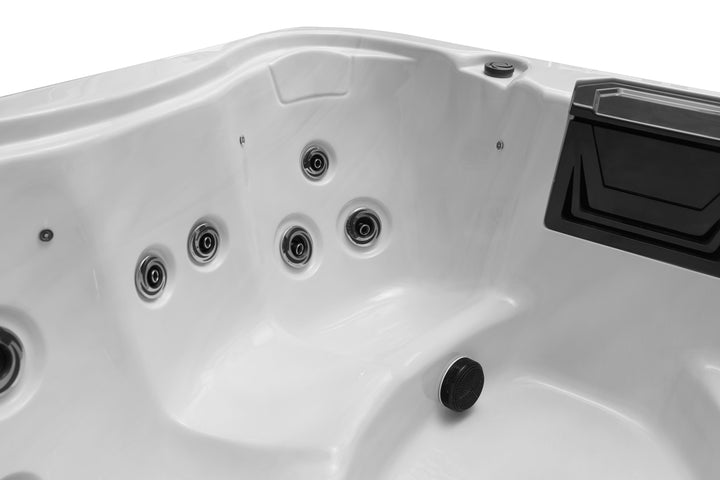 Pulse Hot Tub by Bellagio Spas