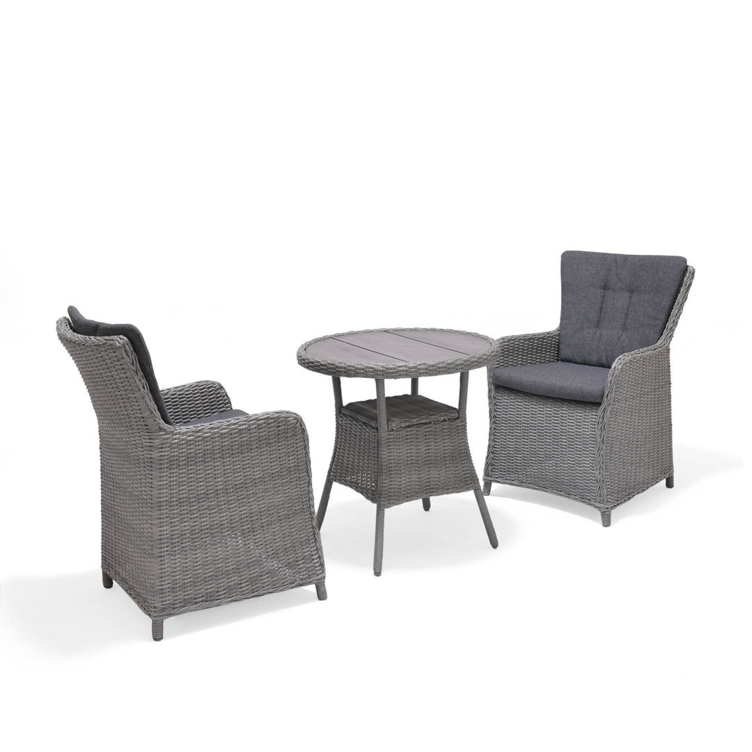 Martinique carver table with chairs