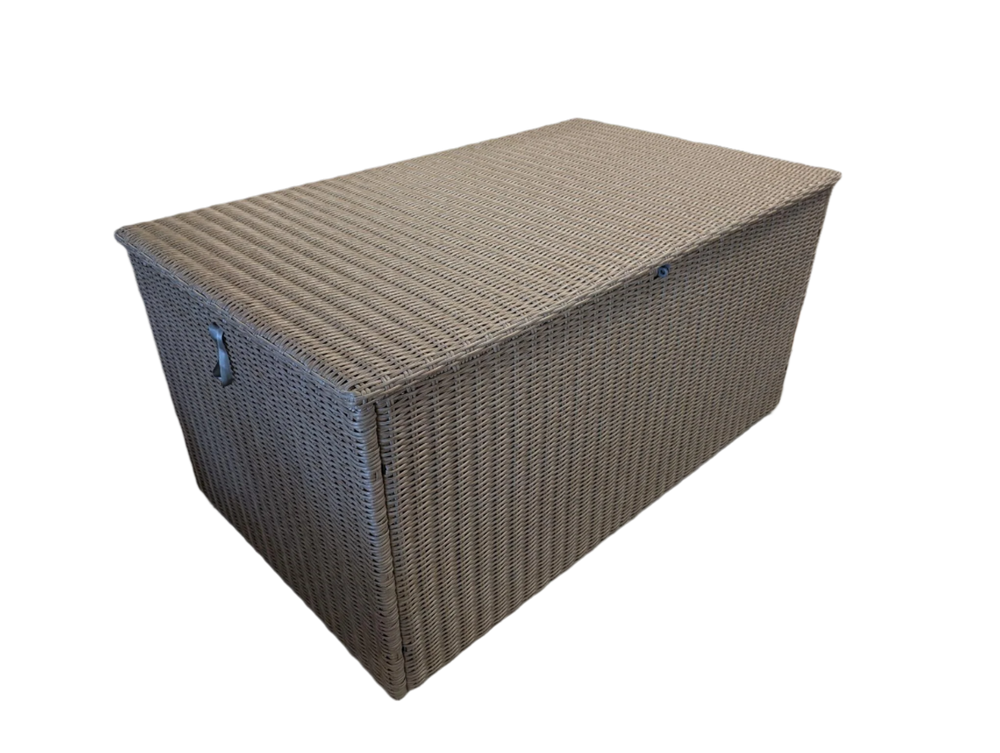 Garden Rattan storage chest