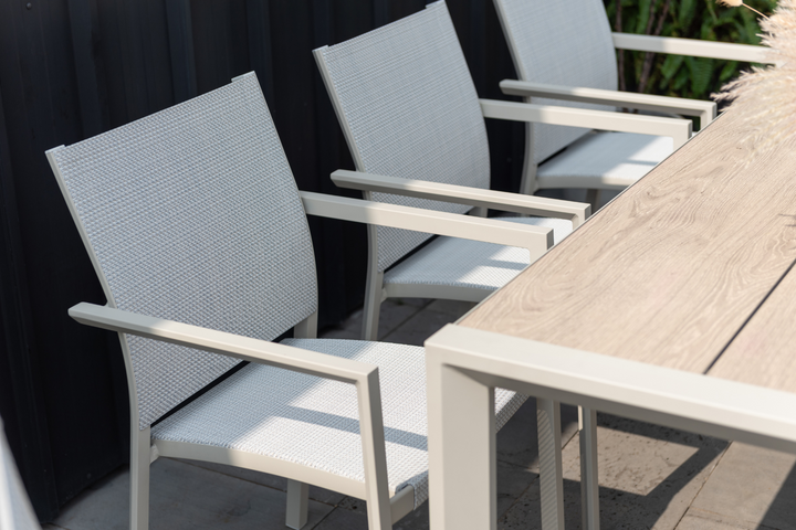 Lifestyle Garden Urbanite Light 8 Seat Dining Set