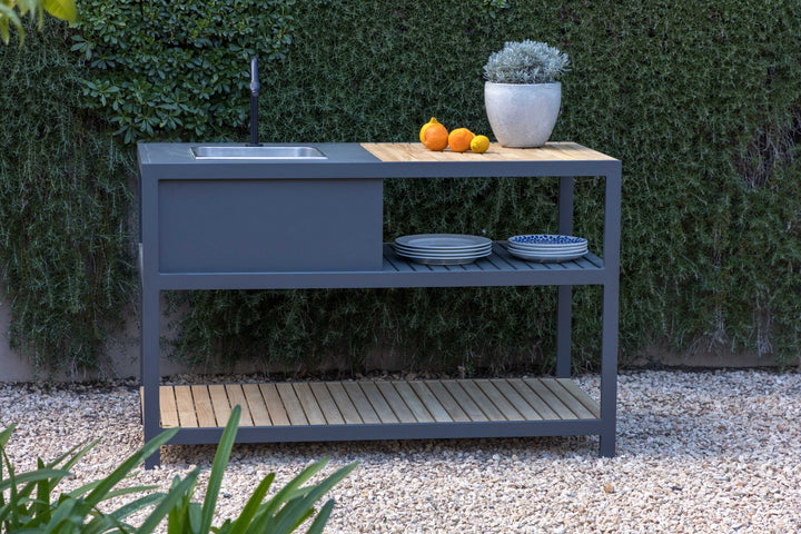 Amber Outdoor Kitchen