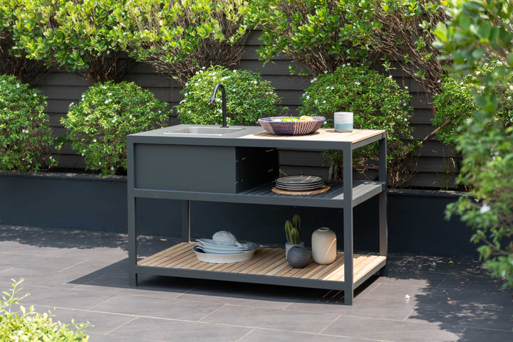Amber Outdoor Kitchen