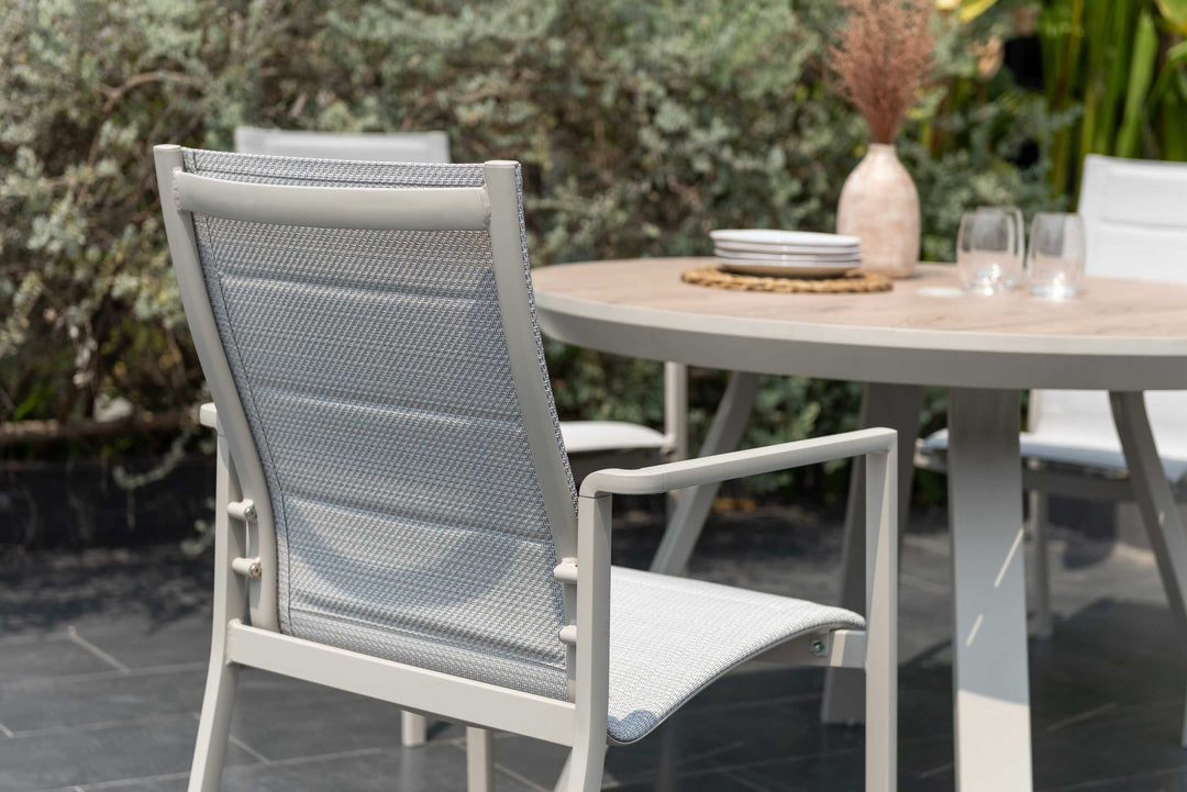 Lifestyle Garden Urbanite Light Deluxe Padded 4 Seat Round Dining Set
