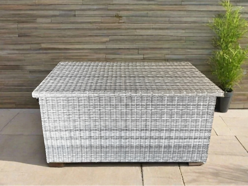California Weather Proof Storage Chest Style Box with Liner in Dark Willow
