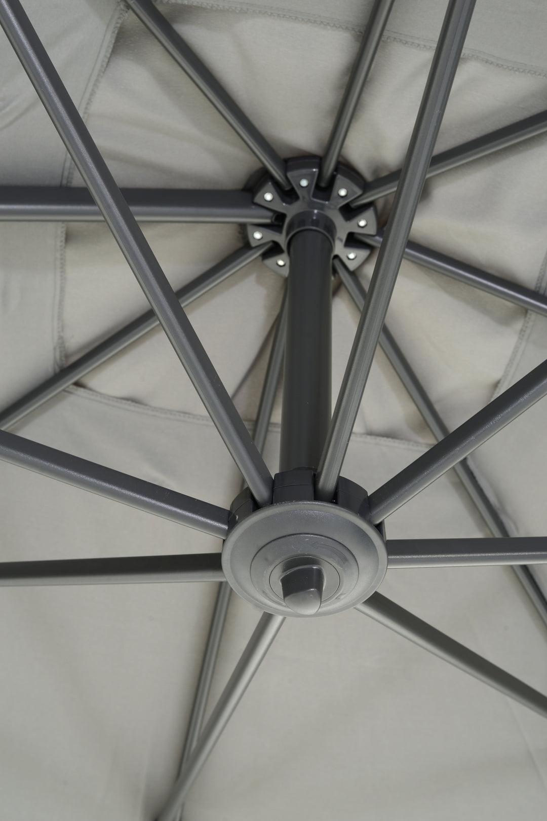 BLACK FRIDAY BUNDLE: Urbanite Dark 8 Seat Dining Set WITH 3 x 3m Cantilever Parasol and Base