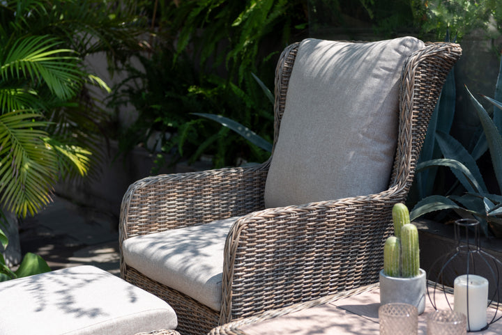 Martinique Light Deluxe Chair Set