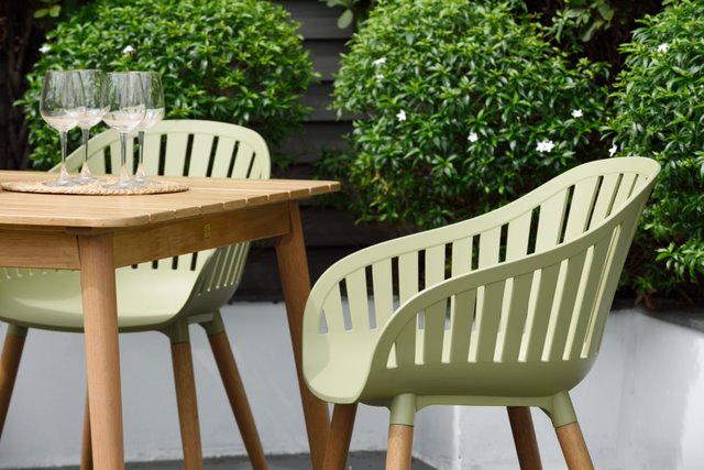 Nassau 4 Seat Square Dining Set - Green by Lifestyle Garden