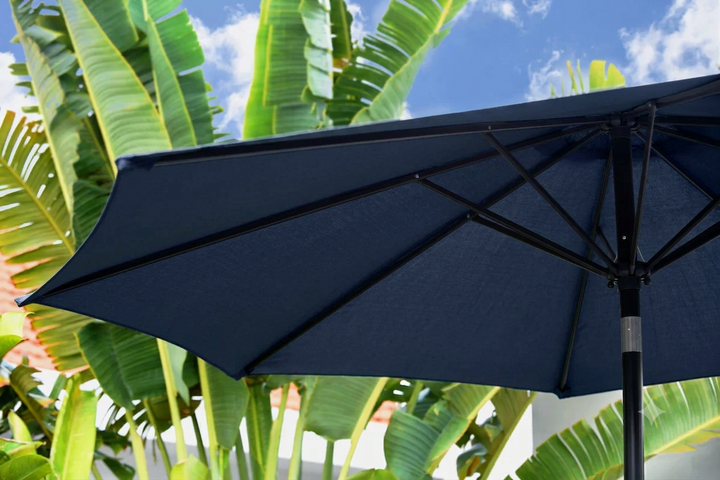 2.7m Aluminium Crank & Tilt Garden Parasol – Available in 10 Colours