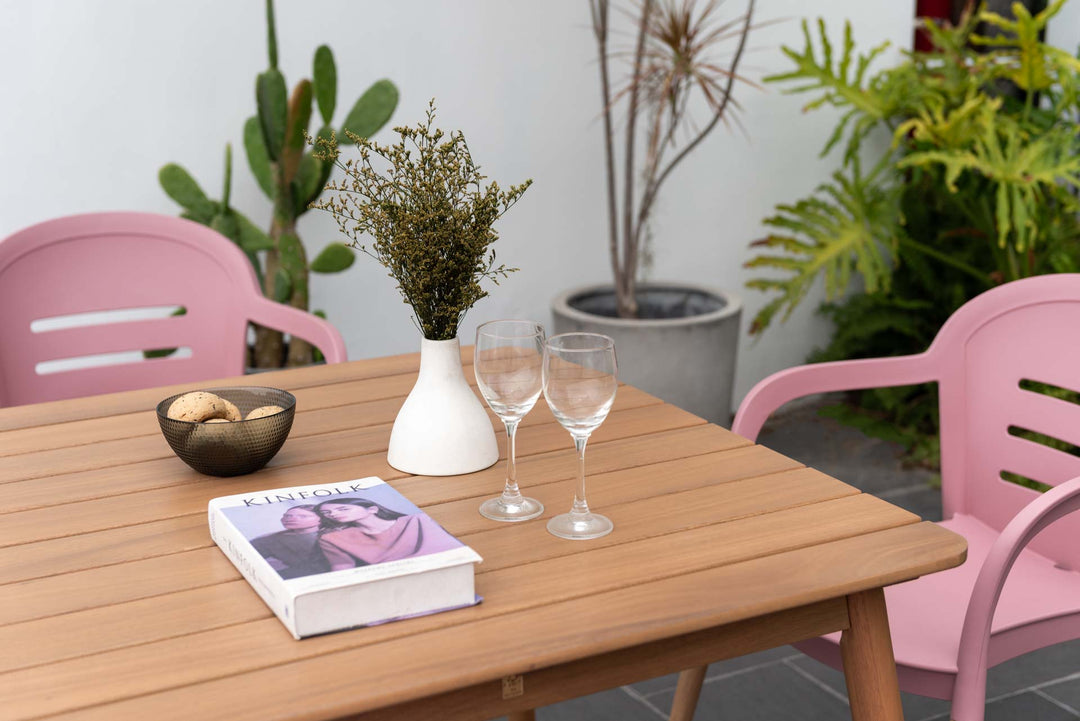 Lifestyle Garden Nassau-Onyx 4-seater 97cm Square Garden Dining Set – Social Plastic® Peony Pink