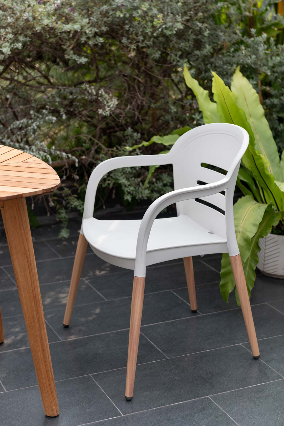 Onyx 4-seater 115cm Square Garden Dining Set – Social Plastic® Coral Sand
