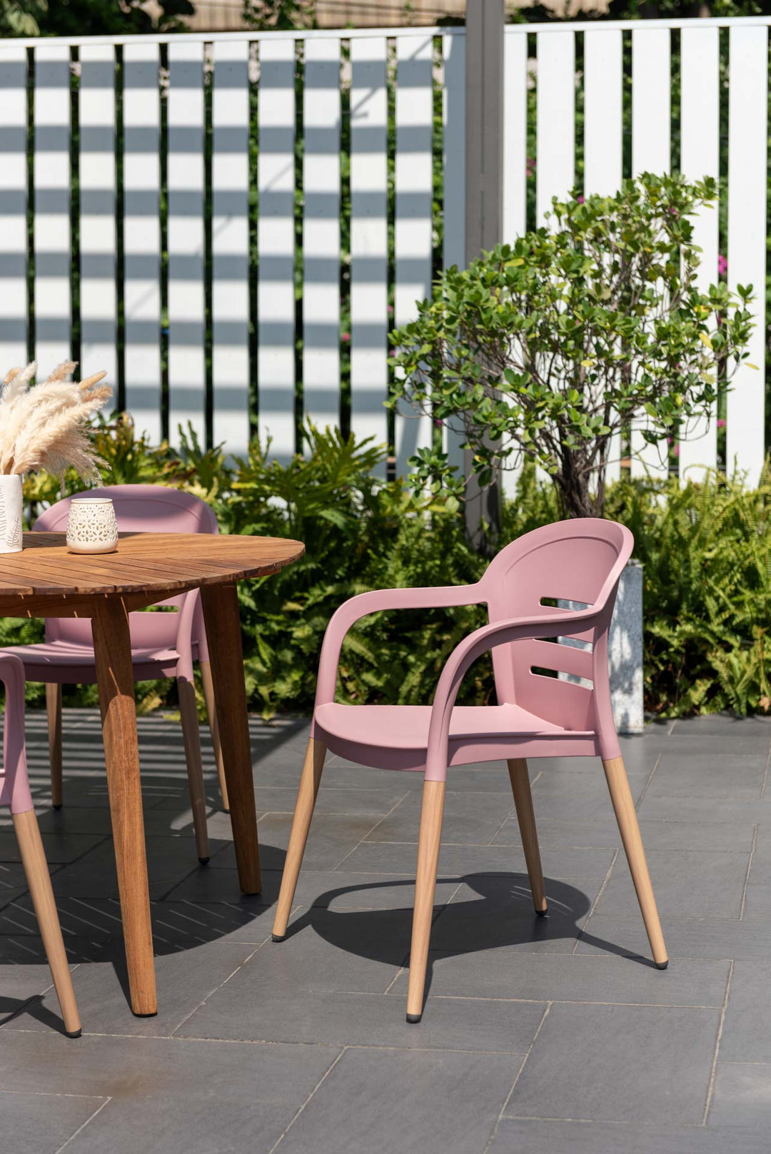 Onyx 4-seater 115cm Square Garden Dining Set – Social Plastic® Peony Pink