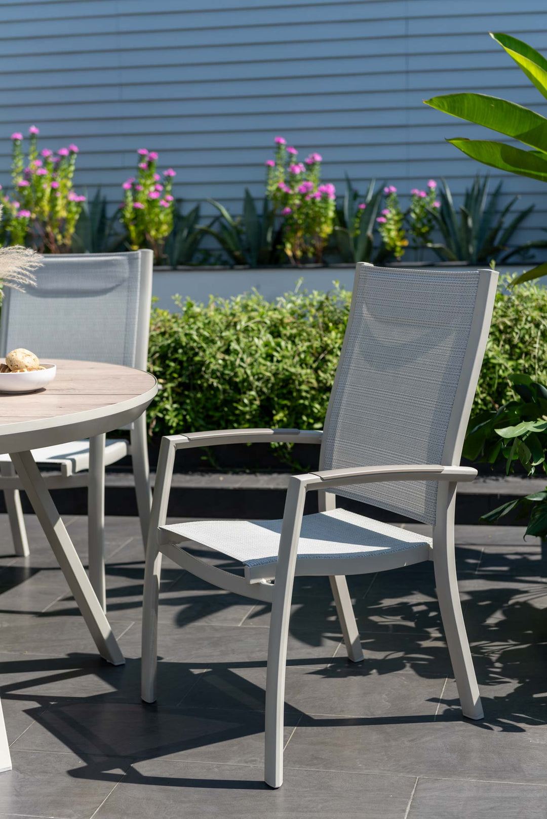 Urbanite Light Deluxe High Back 4 Seat Round Dining Set - Lifestyle Garden