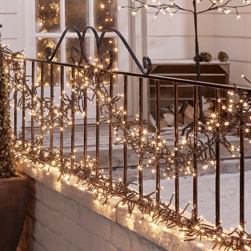 2000 LED Cluster Christmas Lights (29m Lit Length) - Warm White